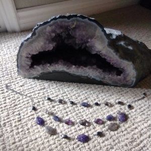 Purple tones statement necklace